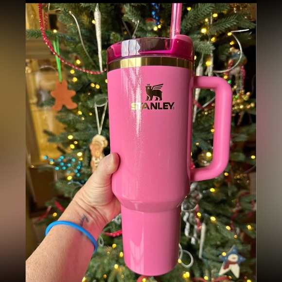 Stanley Wicked Pink Glynda 40 oz New